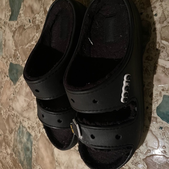 Crocs - Picture 2 of 3